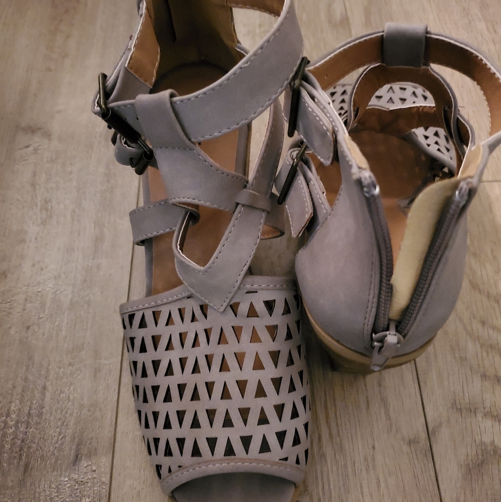 Sandal wedges - Picture 2 of 3
